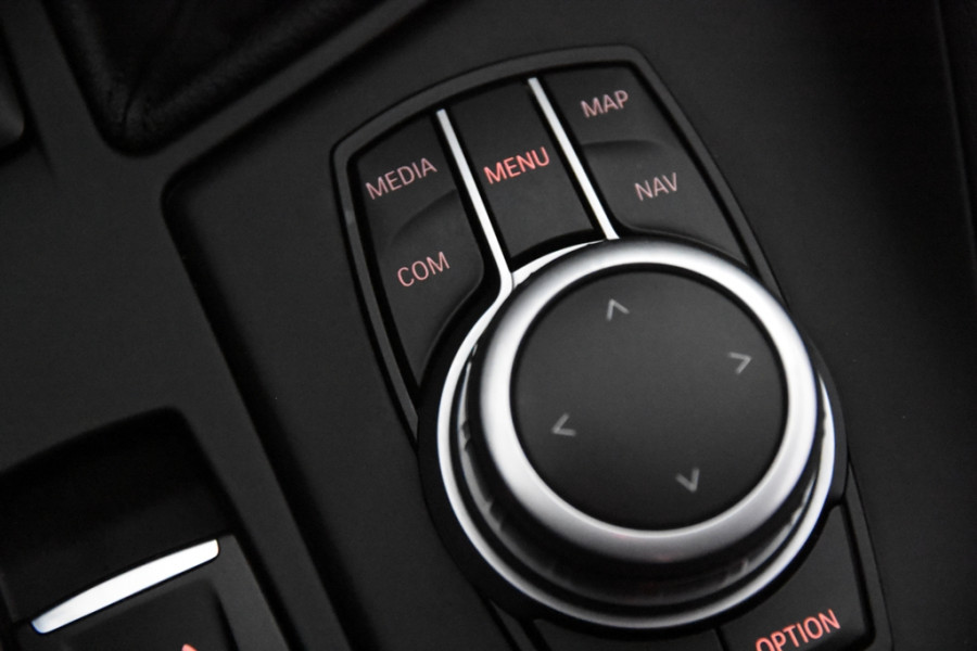 BMW X1 sDrive18i X Line *1ste Eigenaar* Leer*Navigatie*Trekhaak*