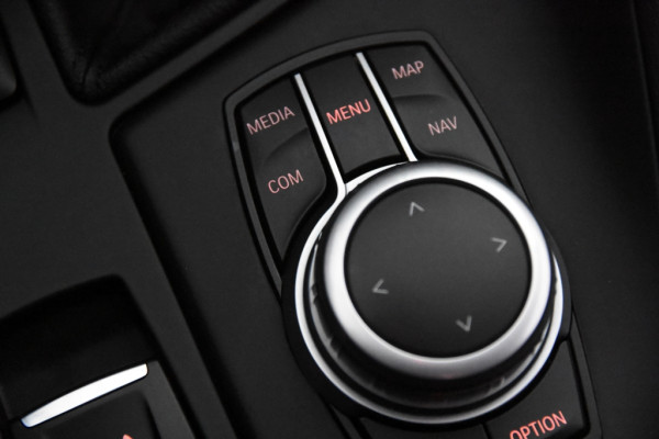 BMW X1 sDrive18i X Line *1ste Eigenaar* Leer*Navigatie*Trekhaak*