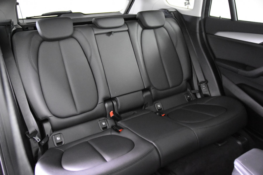 BMW X1 sDrive18i X Line *1ste Eigenaar* Leer*Navigatie*Trekhaak*