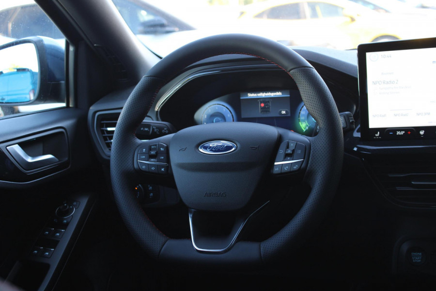 Ford FOCUS Wagon 1.0 EcoBoost Hybrid ST Line X 125pk | Winterpack | Driver Assistance pack | 18 inch Licht metaal | Incl 2.500,- Ford Voordeel