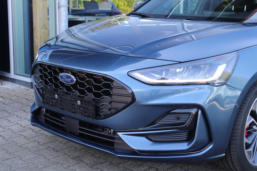 Ford FOCUS Wagon 1.0 EcoBoost Hybrid ST Line X 125pk | Winterpack | Driver Assistance pack | 18 inch Licht metaal | Incl 2.500,- Ford Voordeel