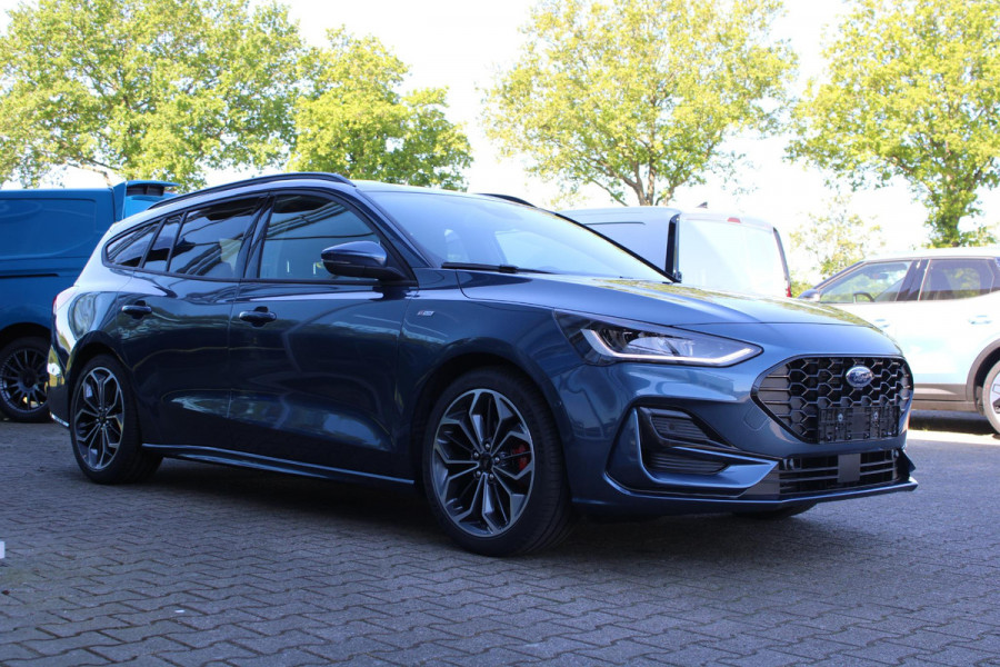 Ford FOCUS Wagon 1.0 EcoBoost Hybrid ST Line X 125pk | Winterpack | Driver Assistance pack | 18 inch Licht metaal | Incl 2.500,- Ford Voordeel