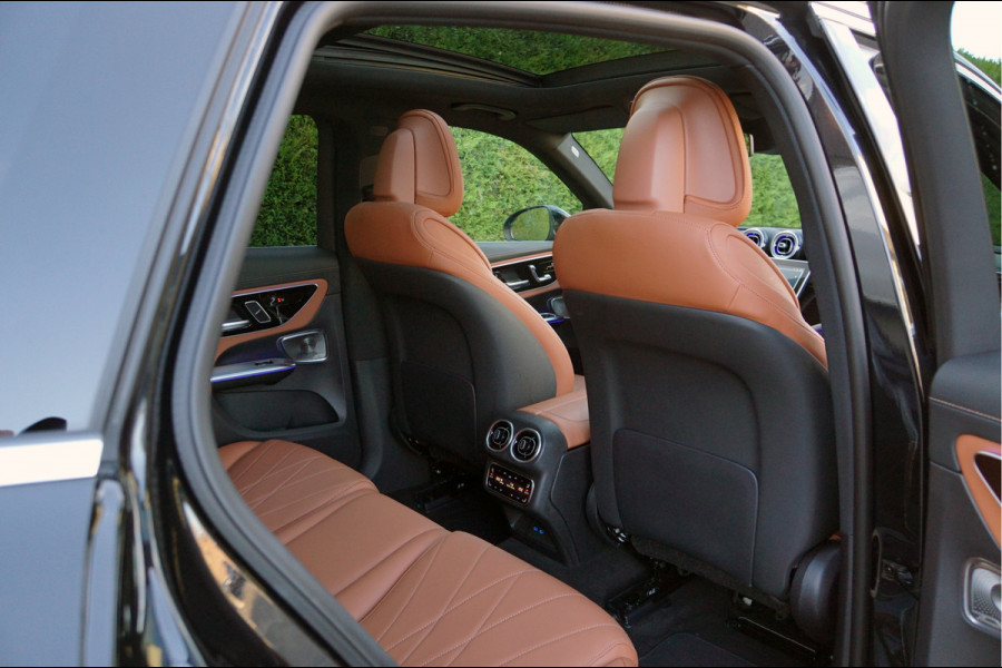 Mercedes-Benz GLC GLC 300 e 4M AMG Line Night | Luchtvering Achterasbesturing Distronic Pano HUD Nappaleder Trekhaak