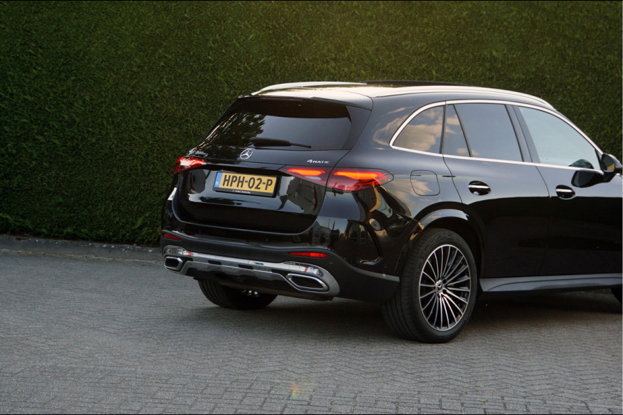 Mercedes-Benz GLC GLC 300 e 4M AMG Line Night | Luchtvering Achterasbesturing Distronic Pano HUD Nappaleder Trekhaak