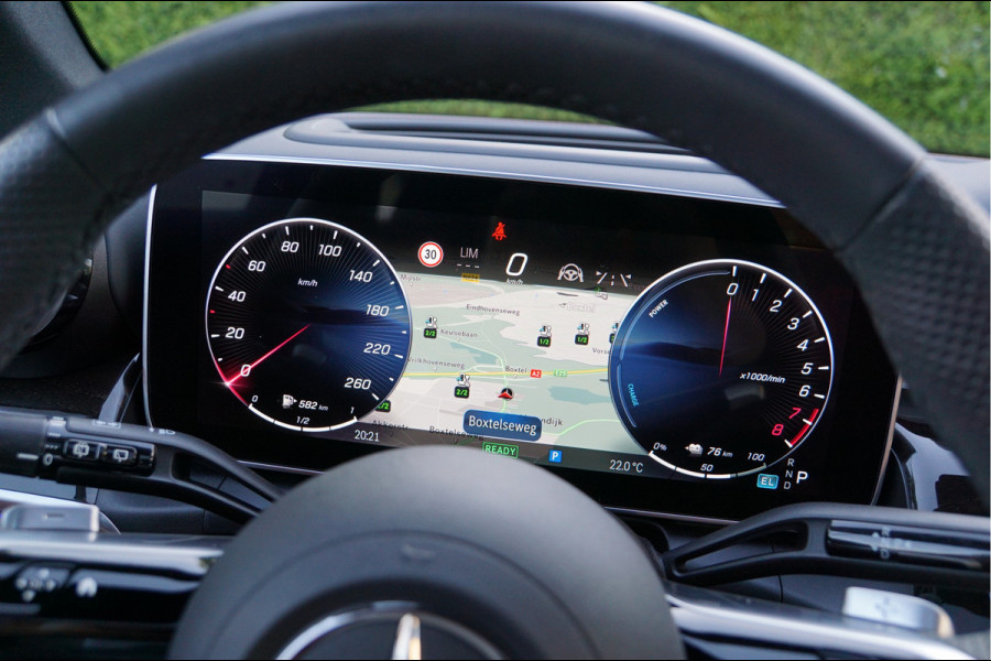 Mercedes-Benz GLC GLC 300 e 4M AMG Line Night | Luchtvering Achterasbesturing Distronic Pano HUD Nappaleder Trekhaak