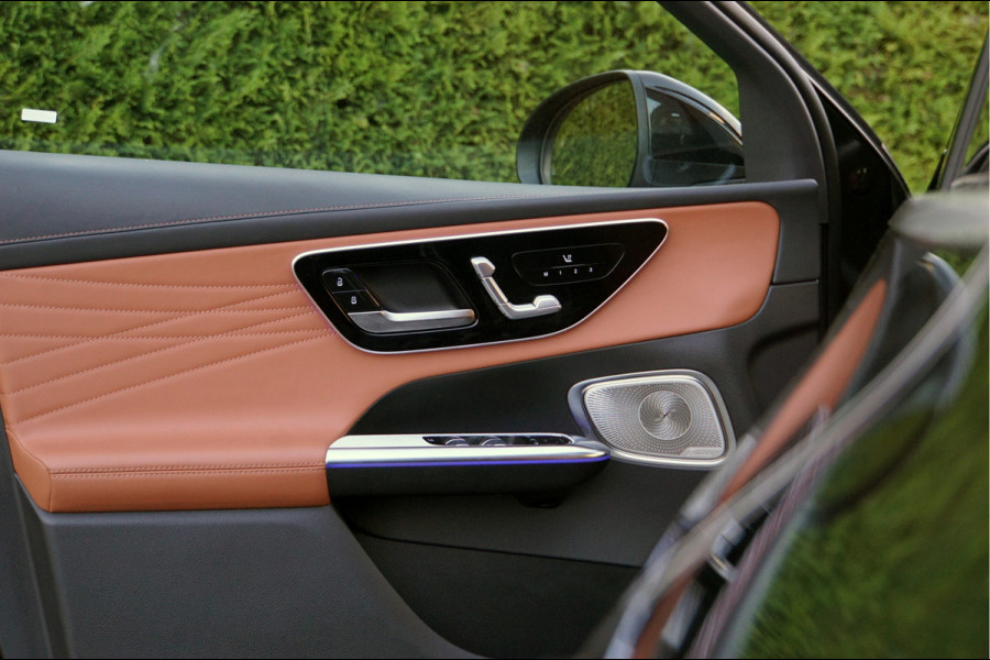 Mercedes-Benz GLC GLC 300 e 4M AMG Line Night | Luchtvering Achterasbesturing Distronic Pano HUD Nappaleder Trekhaak