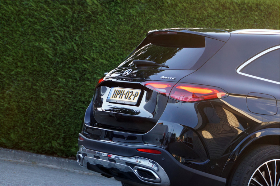 Mercedes-Benz GLC GLC 300 e 4M AMG Line Night | Luchtvering Achterasbesturing Distronic Pano HUD Nappaleder Trekhaak