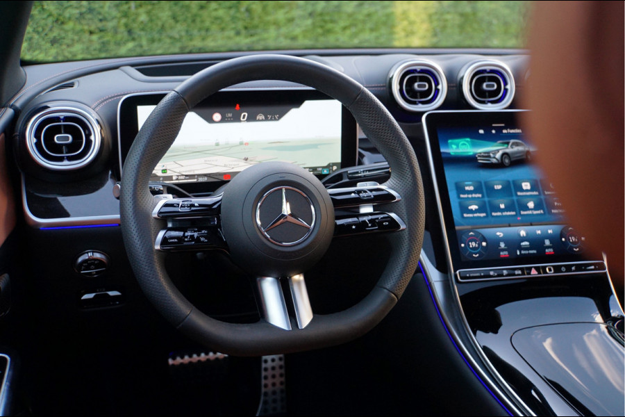Mercedes-Benz GLC GLC 300 e 4M AMG Line Night | Luchtvering Achterasbesturing Distronic Pano HUD Nappaleder Trekhaak