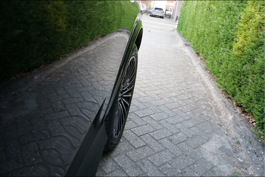 Mercedes-Benz GLC GLC 300 e 4M AMG Line Night | Luchtvering Achterasbesturing Distronic Pano HUD Nappaleder Trekhaak