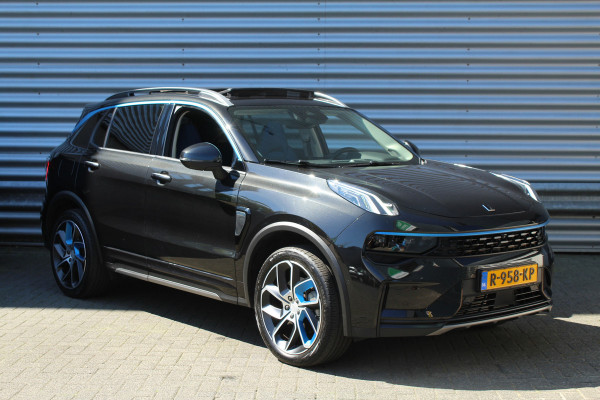 Lynk & Co 01 1.5 PHEV 262pk Automaat NL-Auto NAP BTW Clima Cruise Navi 360 Camera Panoramadak 20"LMV El. Klep