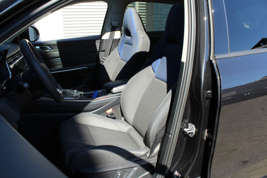 Lynk & Co 01 1.5 PHEV 262pk Automaat NL-Auto NAP BTW Clima Cruise Navi 360 Camera Panoramadak 20"LMV El. Klep