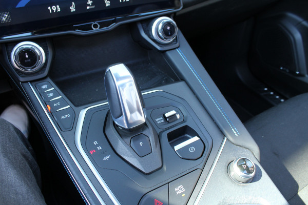Lynk & Co 01 1.5 PHEV 262pk Automaat NL-Auto NAP BTW Clima Cruise Navi 360 Camera Panoramadak 20"LMV El. Klep