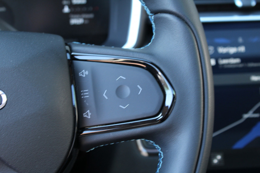 Lynk & Co 01 1.5 PHEV 262pk Automaat NL-Auto NAP BTW Clima Cruise Navi 360 Camera Panoramadak 20"LMV El. Klep