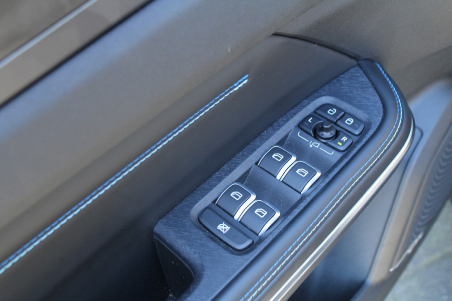 Lynk & Co 01 1.5 PHEV 262pk Automaat NL-Auto NAP BTW Clima Cruise Navi 360 Camera Panoramadak 20"LMV El. Klep