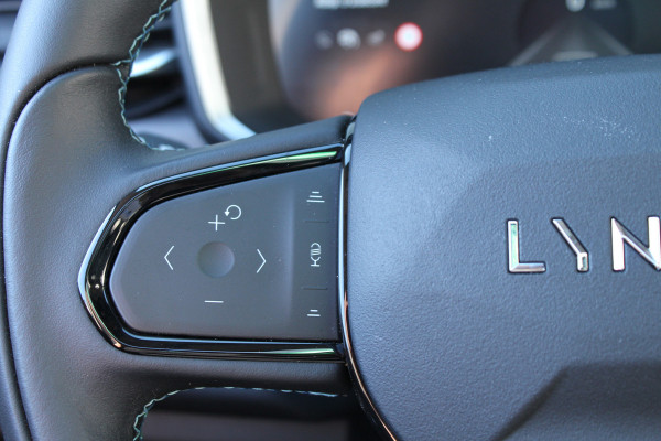 Lynk & Co 01 1.5 PHEV 262pk Automaat NL-Auto NAP BTW Clima Cruise Navi 360 Camera Panoramadak 20"LMV El. Klep
