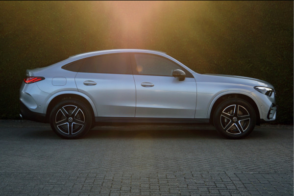 Mercedes-Benz GLC Coupé GLC 300 e 4MATIC AMG Line | Memory Digital Trekhaak Keyless