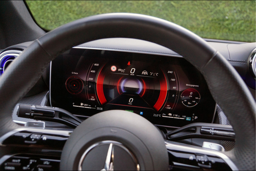 Mercedes-Benz GLC Coupé GLC 300 e 4MATIC AMG Line | Memory Digital Trekhaak Keyless