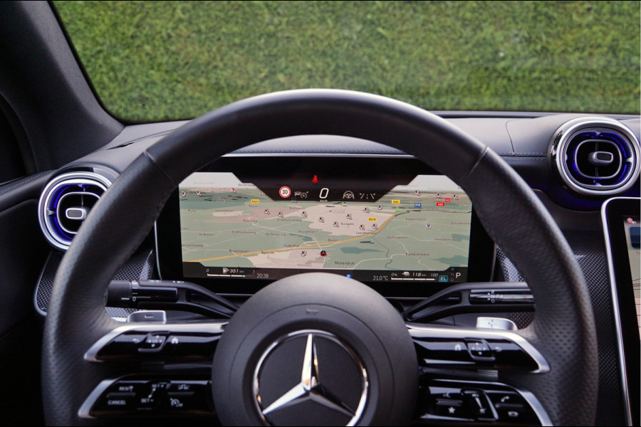 Mercedes-Benz GLC Coupé GLC 300 e 4MATIC AMG Line | Memory Digital Trekhaak Keyless