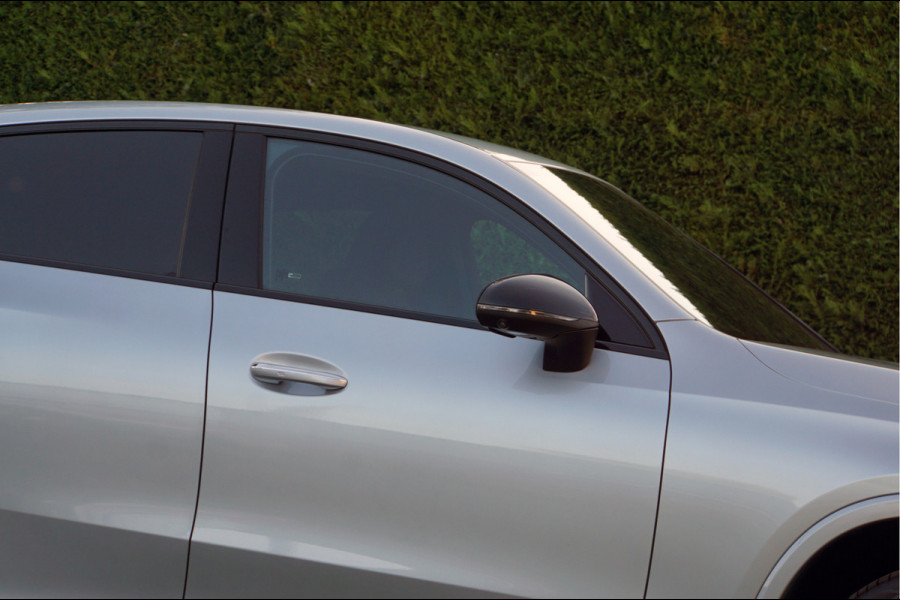Mercedes-Benz GLC Coupé GLC 300 e 4MATIC AMG Line | Memory Digital Trekhaak Keyless