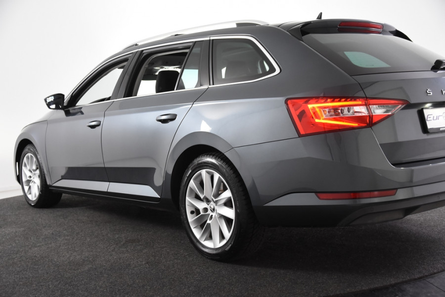 Škoda Superb Combi 1.4 TSI iV Combi Hybrid *1ste Eigenaar*Panoramadak*Memory Seats*