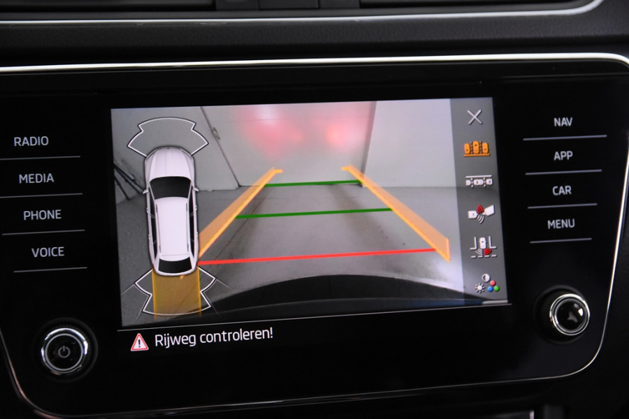 Škoda Superb Combi 1.4 TSI iV Combi Hybrid *1ste Eigenaar*Panoramadak*Memory Seats*