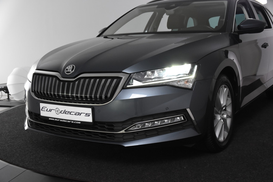 Škoda Superb Combi 1.4 TSI iV Combi Hybrid *1ste Eigenaar*Panoramadak*Memory Seats*