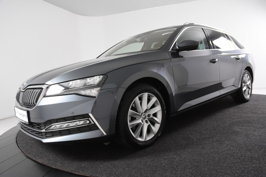 Škoda Superb Combi 1.4 TSI iV Combi Hybrid *1ste Eigenaar*Panoramadak*Memory Seats*
