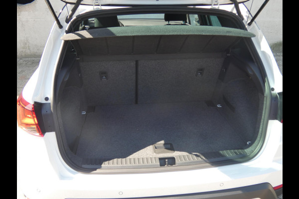 Seat Arona 1.0 TSI FR | NAVIGATIE | ACHTERUITRIJCAMERA |