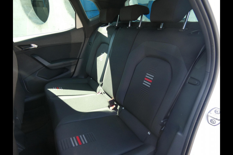 Seat Arona 1.0 TSI FR | NAVIGATIE | ACHTERUITRIJCAMERA |