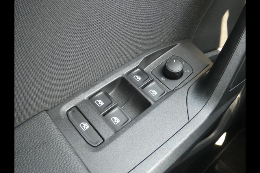Seat Arona 1.0 TSI FR | NAVIGATIE | ACHTERUITRIJCAMERA |
