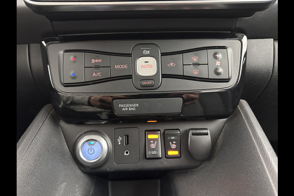 Nissan Leaf Tekna 40 kWh Aut.*1/2-LEATHER | FULL-LED | BOSE-SURROUND | ADAPTIVE-CRUISE | SURROUND-VIEW | KEYLESS | NAVI-FULLMAP | BLIS | DAB+ | ECC | PDC | COMFORT-SEATS | 17"ALU*