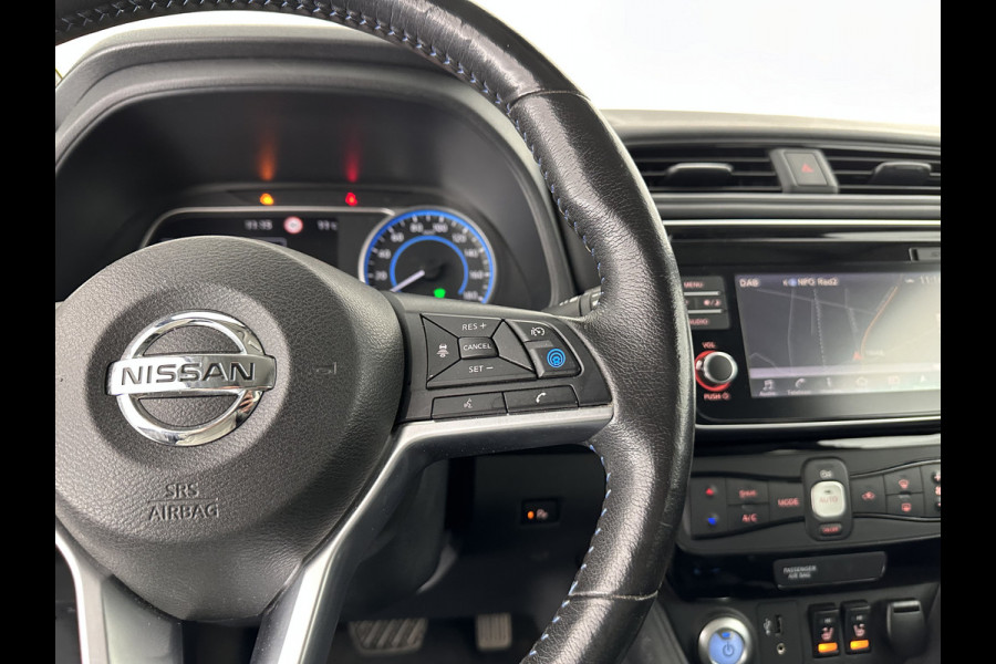 Nissan Leaf Tekna 40 kWh Aut.*1/2-LEATHER | FULL-LED | BOSE-SURROUND | ADAPTIVE-CRUISE | SURROUND-VIEW | KEYLESS | NAVI-FULLMAP | BLIS | DAB+ | ECC | PDC | COMFORT-SEATS | 17"ALU*
