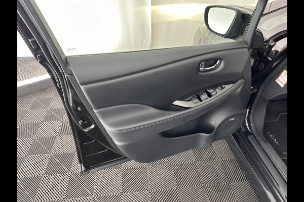 Nissan Leaf Tekna 40 kWh Aut.*1/2-LEATHER | FULL-LED | BOSE-SURROUND | ADAPTIVE-CRUISE | SURROUND-VIEW | KEYLESS | NAVI-FULLMAP | BLIS | DAB+ | ECC | PDC | COMFORT-SEATS | 17"ALU*