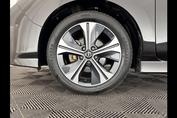 Nissan Leaf Tekna 40 kWh Aut.*1/2-LEATHER | FULL-LED | BOSE-SURROUND | ADAPTIVE-CRUISE | SURROUND-VIEW | KEYLESS | NAVI-FULLMAP | BLIS | DAB+ | ECC | PDC | COMFORT-SEATS | 17"ALU*
