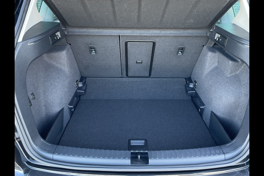 Seat Ateca 1.5 TSI Xperience Business Intense Elek. Trekhaak | | Alcantara | LED | Carplay | Navi | Camera | PDC