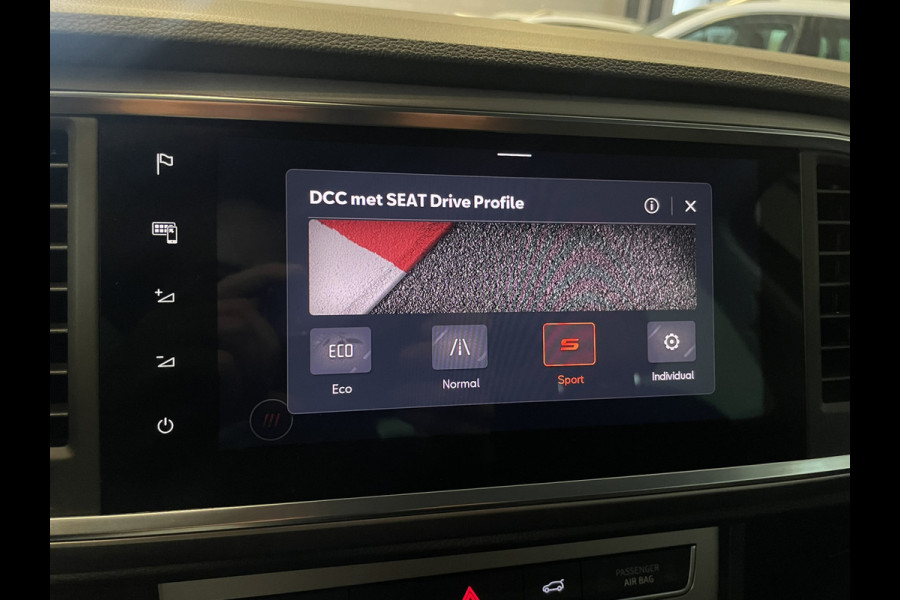 Seat Ateca 1.5 TSI Xperience Business Intense Elek. Trekhaak | | Alcantara | LED | Carplay | Navi | Camera | PDC