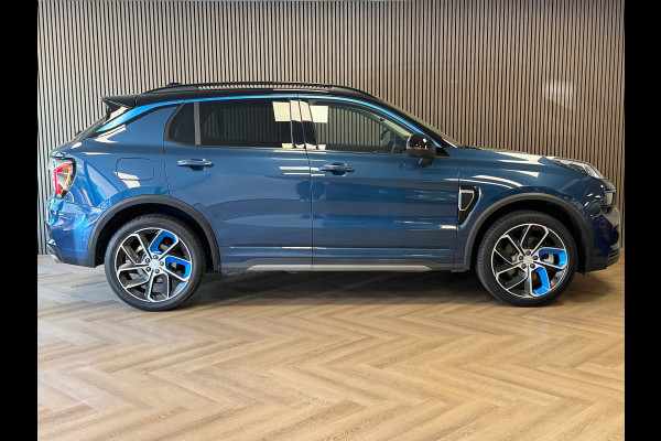 Lynk & Co 01 1.5 AUT. PLUG-IN HYBRIDE PANORAMADAK AIRCO CAMERA CRUISE PDC STOELVERWARMING APPLE CARPLAY