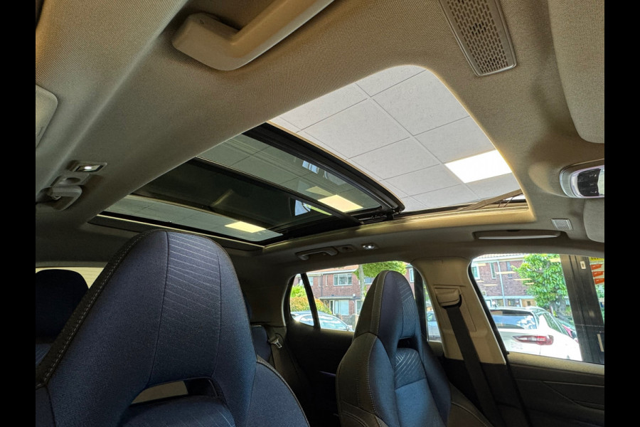 Lynk & Co 01 1.5 AUT. PLUG-IN HYBRIDE PANORAMADAK AIRCO CAMERA CRUISE PDC STOELVERWARMING APPLE CARPLAY