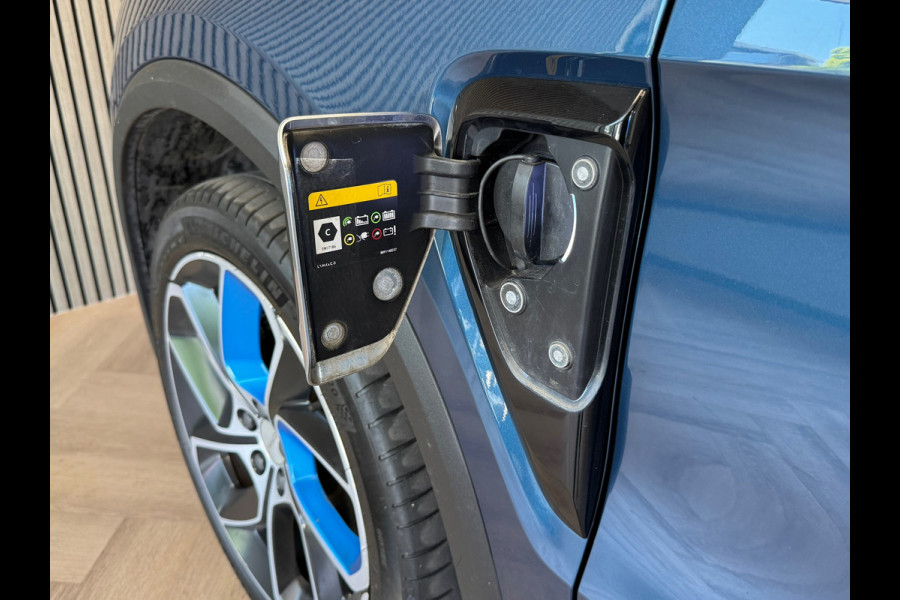 Lynk & Co 01 1.5 AUT. PLUG-IN HYBRIDE PANORAMADAK AIRCO CAMERA CRUISE PDC STOELVERWARMING APPLE CARPLAY