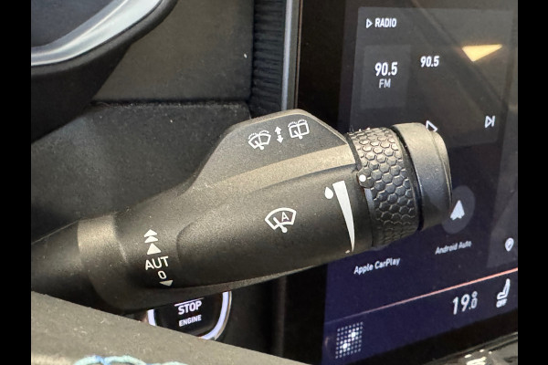 Lynk & Co 01 1.5 AUT. PLUG-IN HYBRIDE PANORAMADAK AIRCO CAMERA CRUISE PDC STOELVERWARMING APPLE CARPLAY