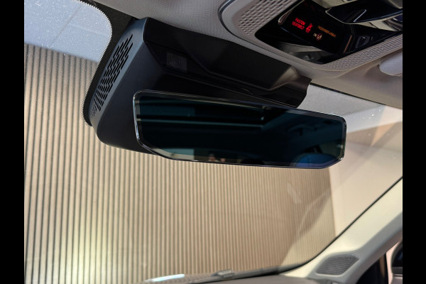 Lynk & Co 01 1.5 AUT. PLUG-IN HYBRIDE PANORAMADAK AIRCO CAMERA CRUISE PDC STOELVERWARMING APPLE CARPLAY