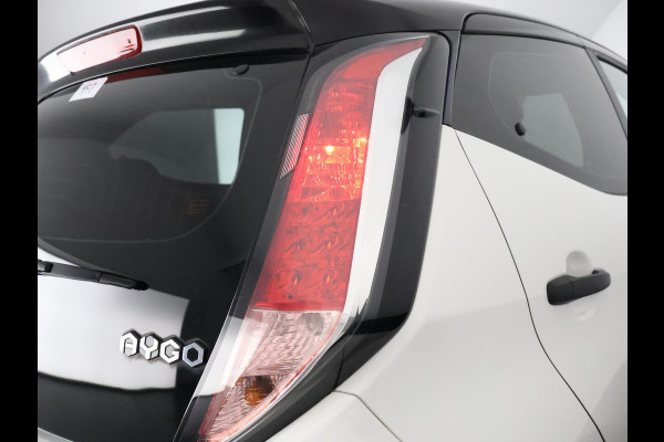 Toyota Aygo 1.0 VVT-I-X-NOW AIRCO 100% ONDERHOUDEN 5-DEURS.ELEKTRISCHE RAMEN.GARANTIE TOT 10-2027