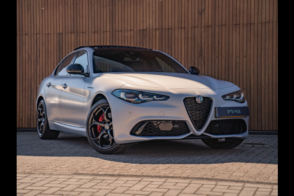 Alfa Romeo Giulia 2.0T 280pk Q4 Competizione | MY24 | Pano-dak | Harman/Kardon
