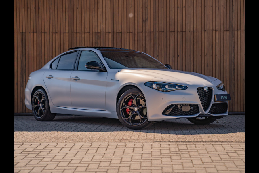 Alfa Romeo Giulia 2.0T 280pk Q4 Competizione | MY24 | Pano-dak | Harman/Kardon