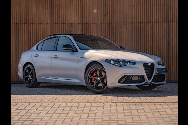 Alfa Romeo Giulia 2.0T 280pk Q4 Competizione | MY24 | Pano-dak | Harman/Kardon