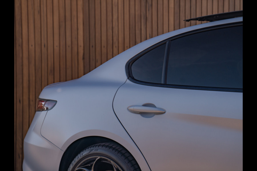 Alfa Romeo Giulia 2.0T 280pk Q4 Competizione | MY24 | Pano-dak | Harman/Kardon