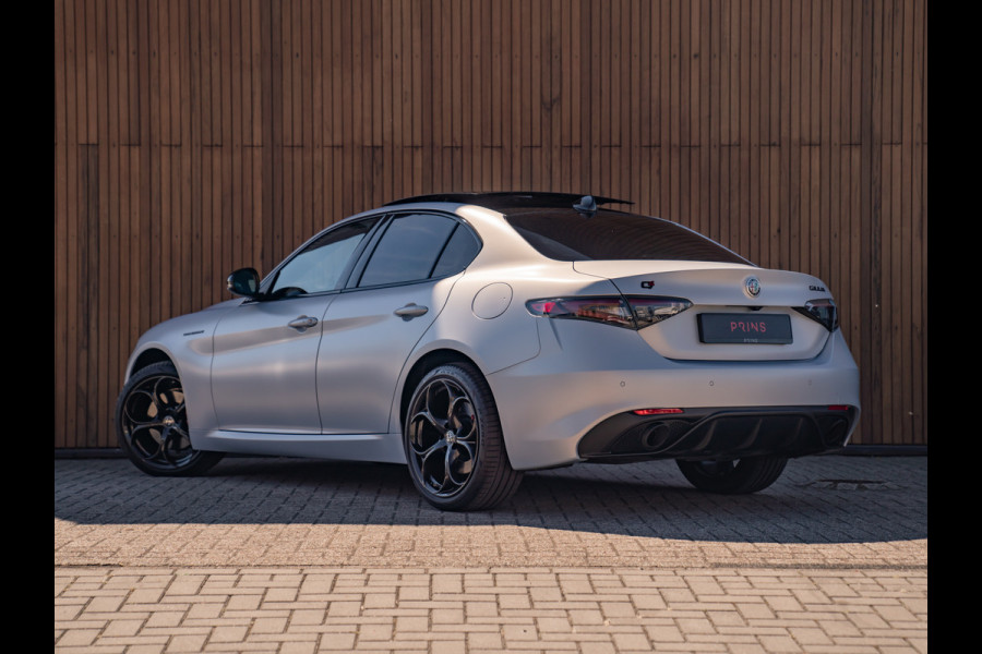 Alfa Romeo Giulia 2.0T 280pk Q4 Competizione | MY24 | Pano-dak | Harman/Kardon