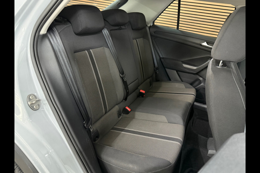 Volkswagen T-Roc 1.0 TSI Style | Virtual Cockpit | LED | Carplay