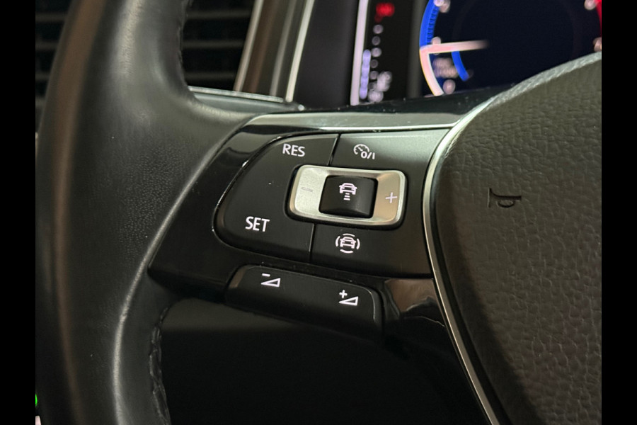 Volkswagen T-Roc 1.0 TSI Style | Virtual Cockpit | LED | Carplay