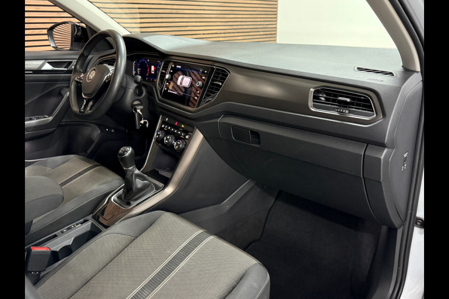 Volkswagen T-Roc 1.0 TSI Style | Virtual Cockpit | LED | Carplay